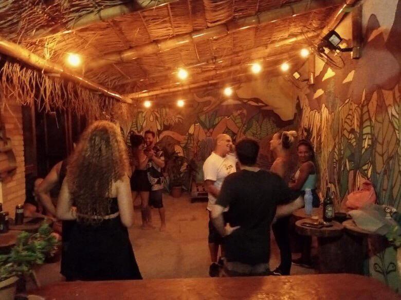 Efferus Hostel Ubatuba Esterno foto