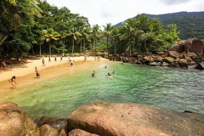 Efferus Hostel Ubatuba Esterno foto