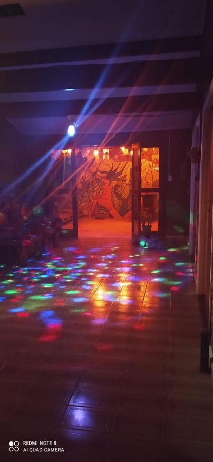 Efferus Hostel Ubatuba Esterno foto